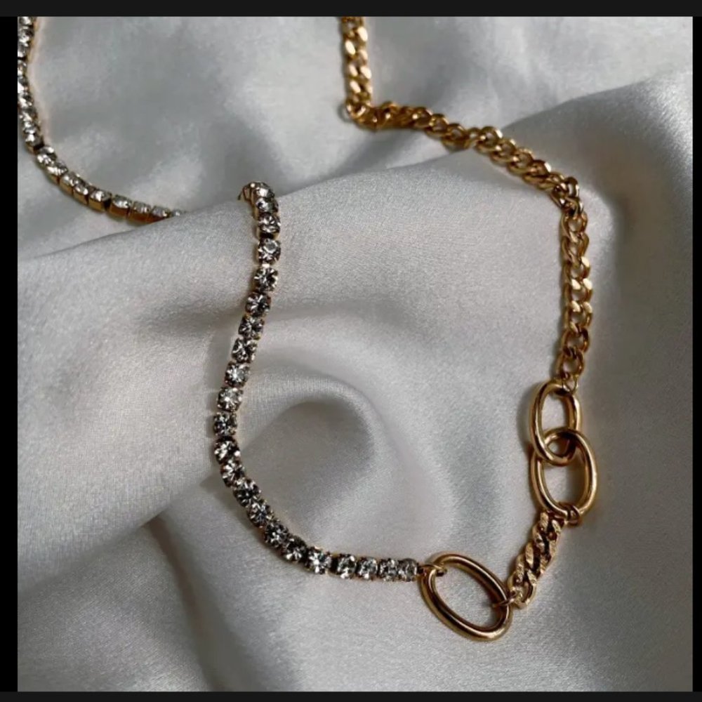 Hey Maeve- Gem & Dime Necklace